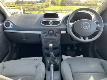 Used Renault Clio 2009 for sale - 77965454: Photo