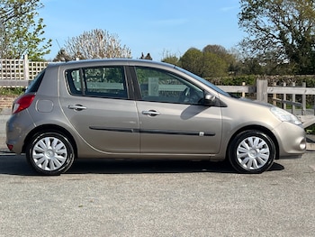 Used Renault Clio 2009 for sale - 77965454: Photo