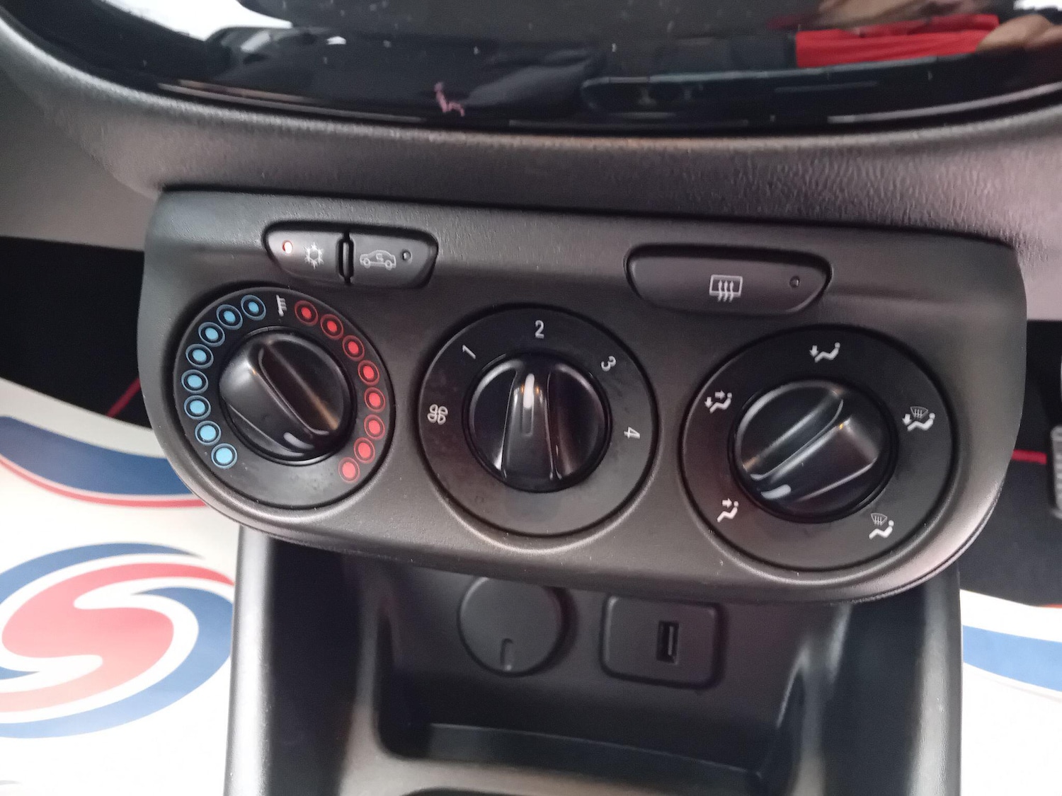 Used Vauxhall Corsa 2017 for sale - 77331579: Photo 22