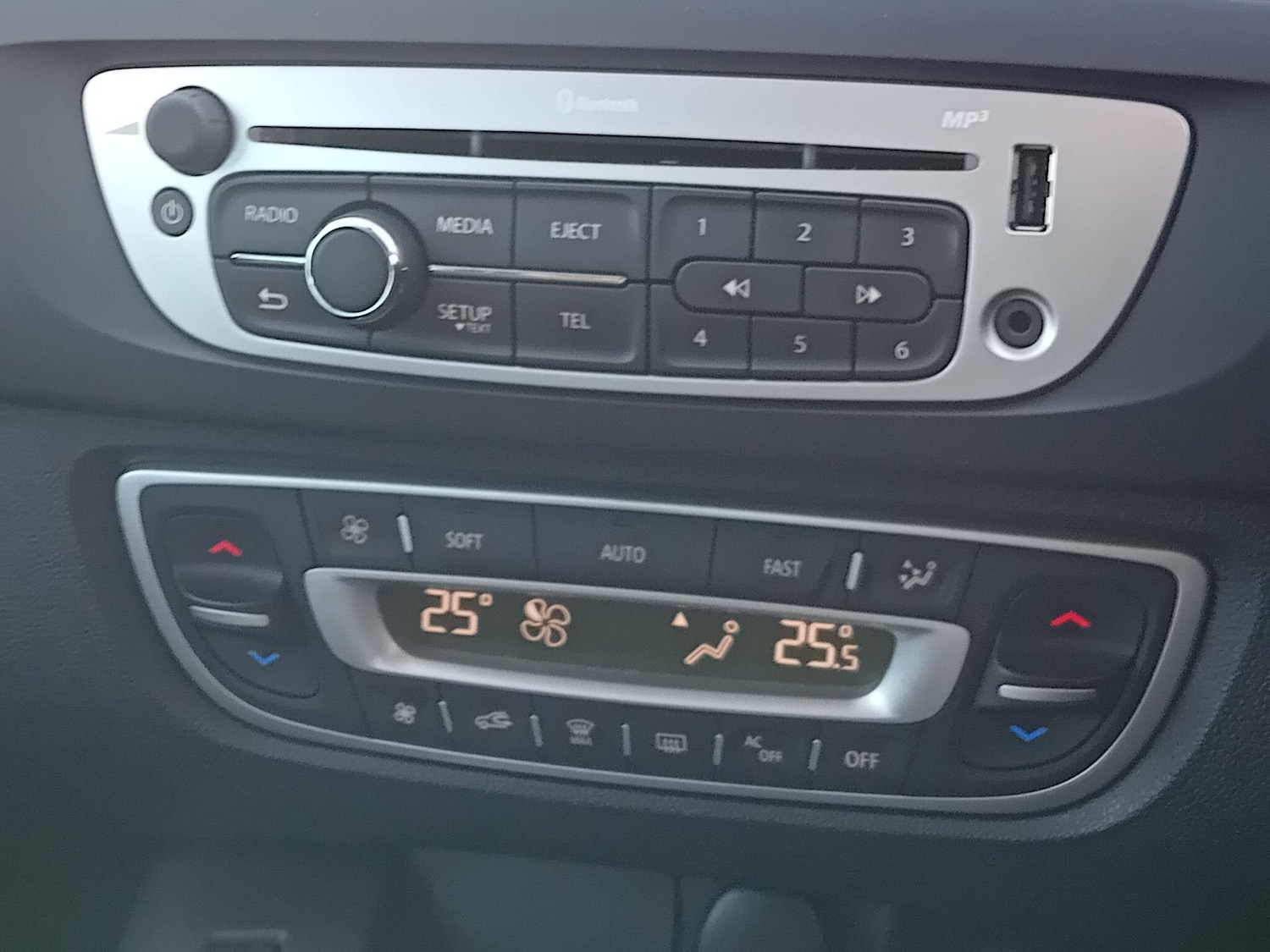 Used Renault Scenic 2015 for sale - 77229939: Photo 27