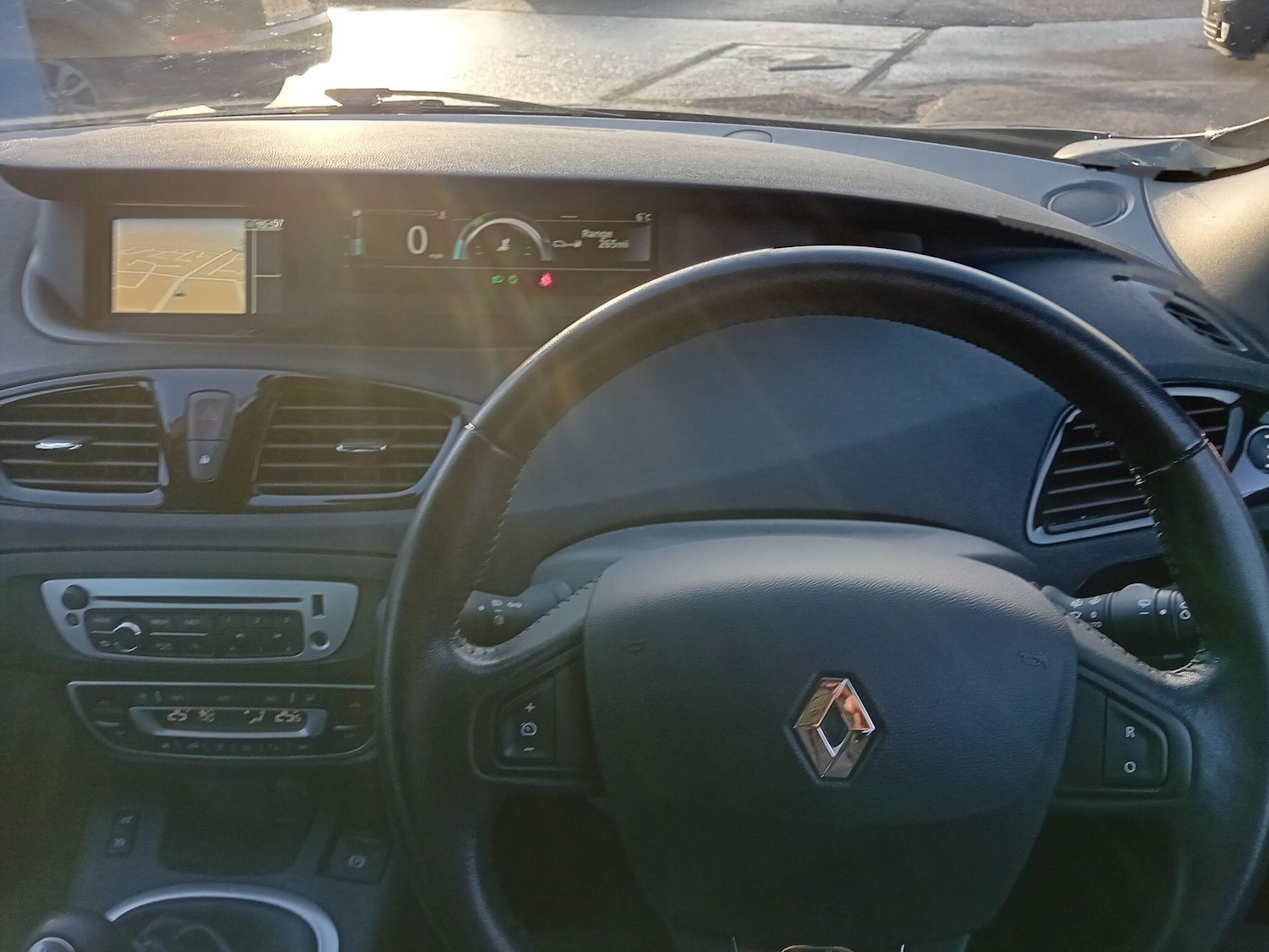 Used Renault Scenic 2015 for sale - 77229939: Photo 34