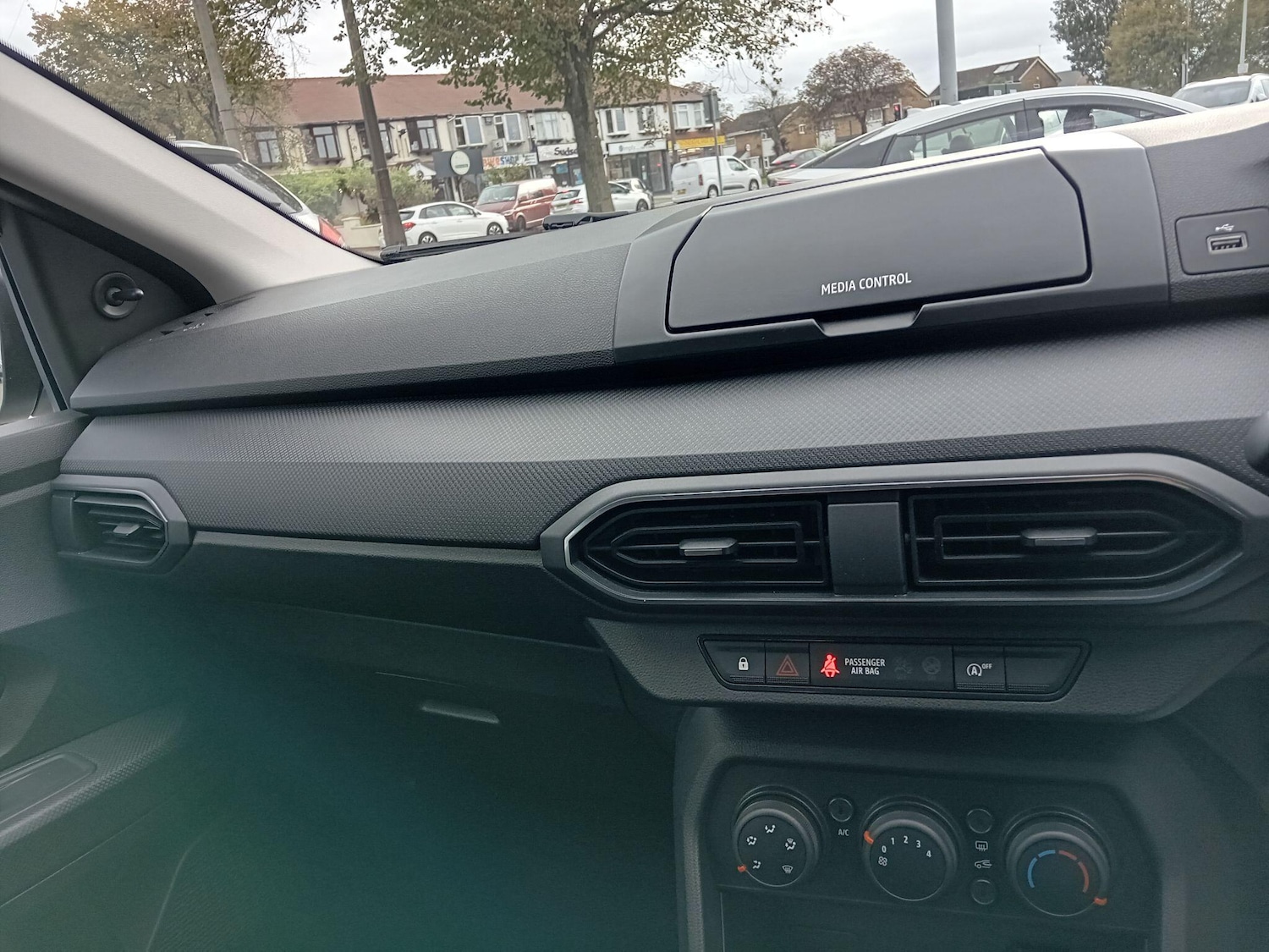 Used Dacia Sandero 2021 for sale - 77081271: Photo 35