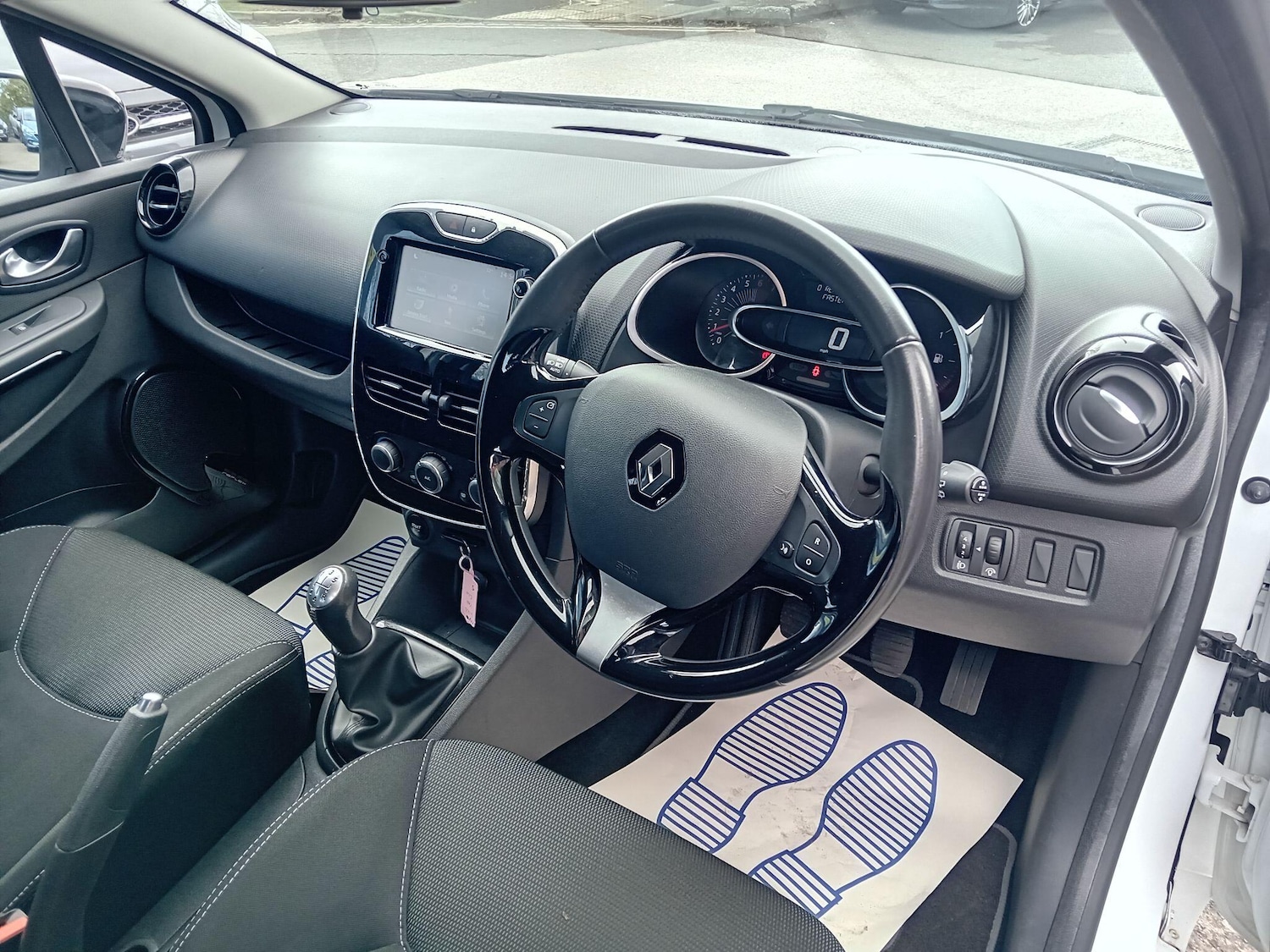 Used Renault Clio 2016 for sale - 78086222: Photo 17