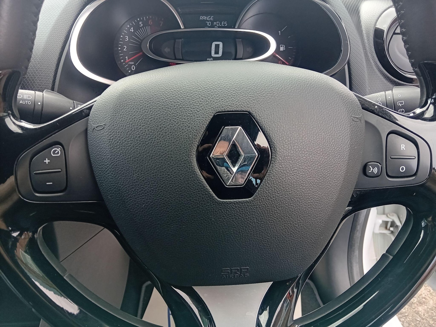 Used Renault Clio 2016 for sale - 78086222: Photo 24