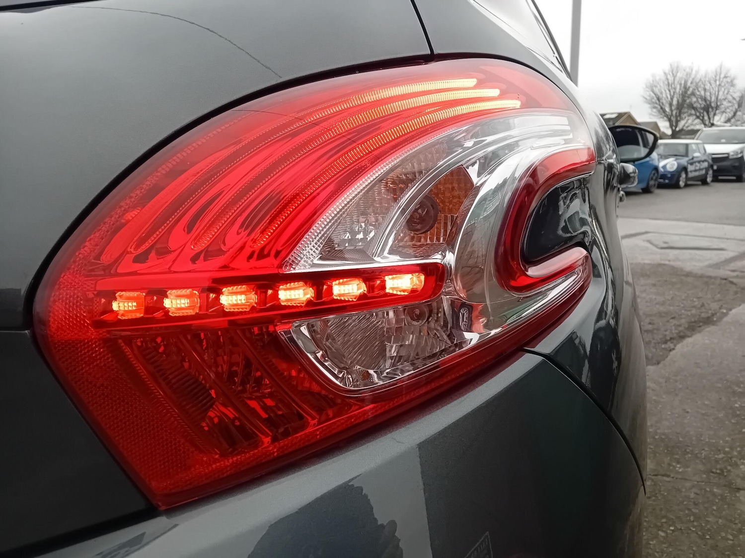 Used Peugeot 208 2015 for sale - 77386528: Photo 9