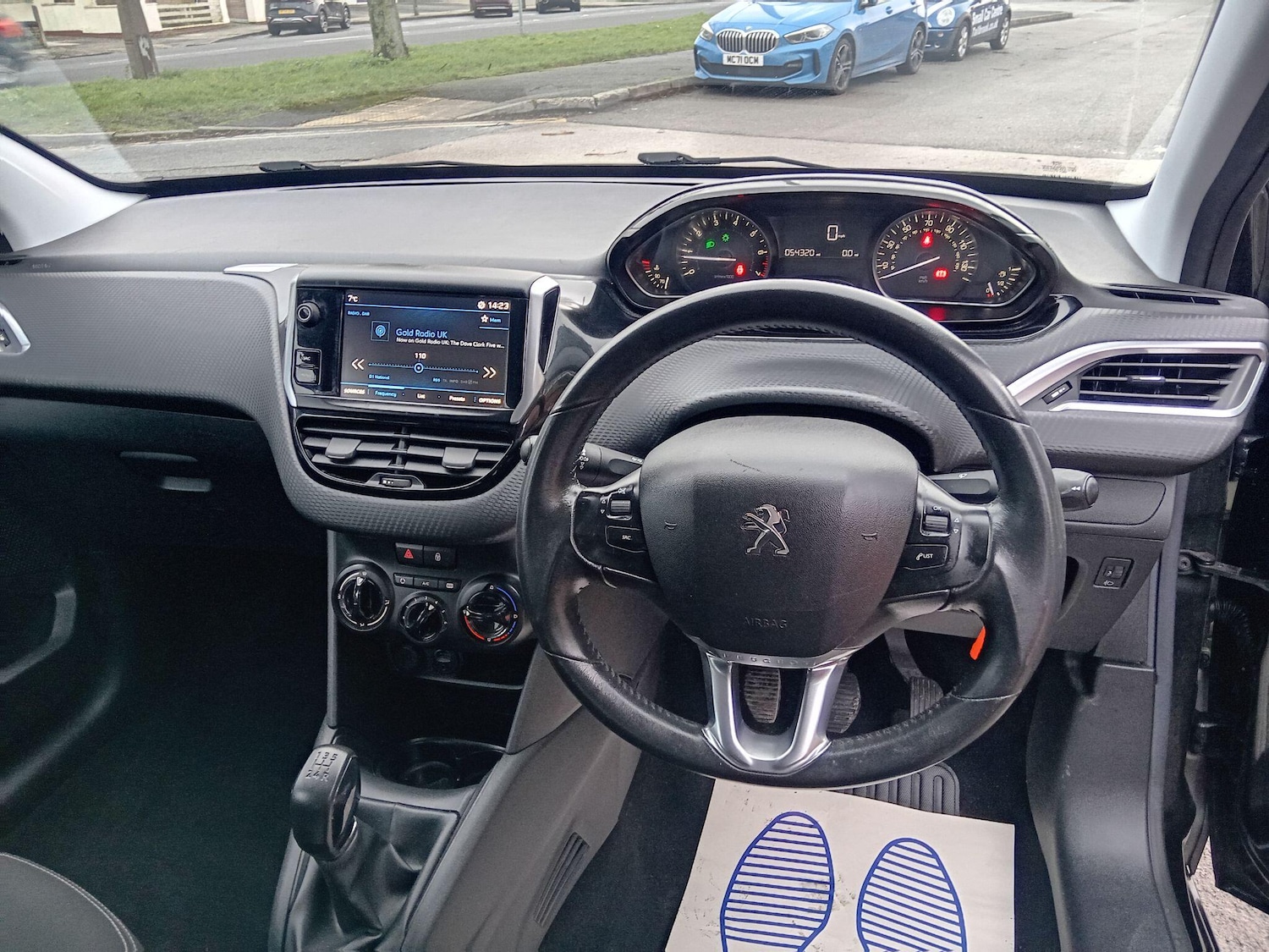 Used Peugeot 208 2017 for sale - 77386358: Photo 42