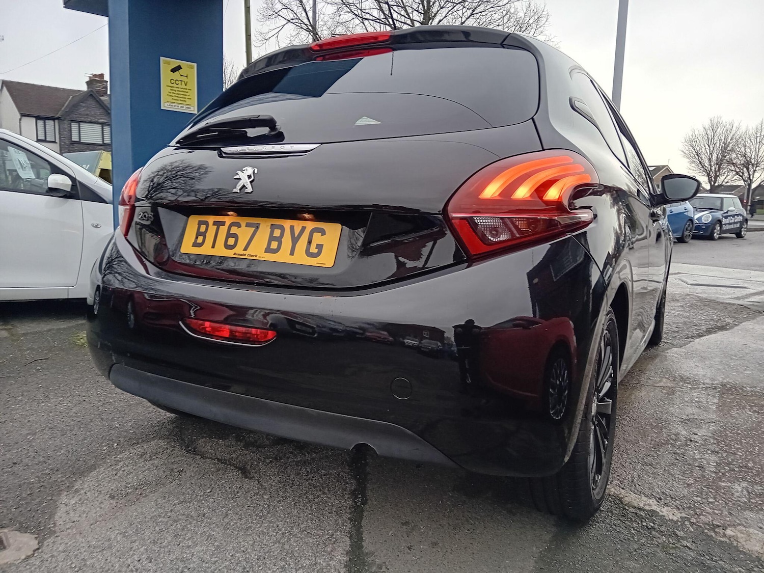 Used Peugeot 208 2017 for sale - 77386358: Photo 7