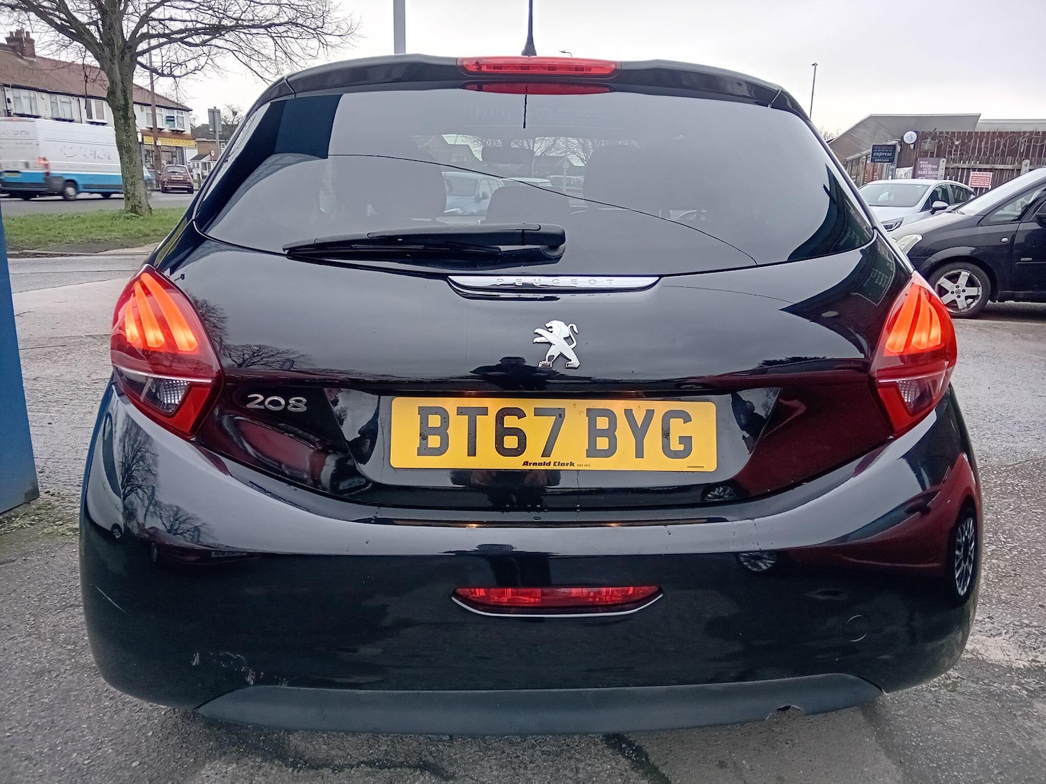 Used Peugeot 208 2017 for sale - 77386358: Photo 8