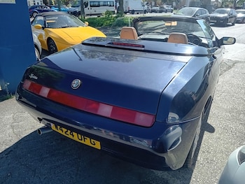 Used Alfa Romeo Spider 2000 for sale - 78430296: Photo