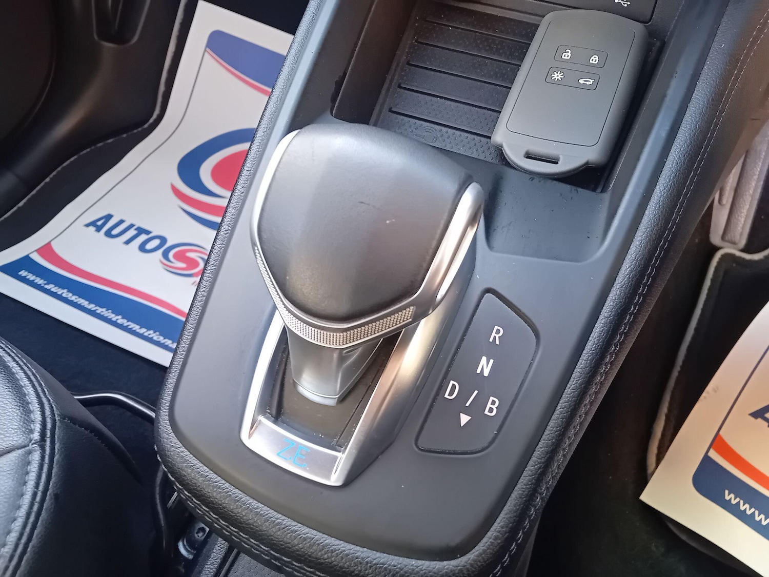 Used Renault Zoe 2020 for sale - 76936575: Photo 12