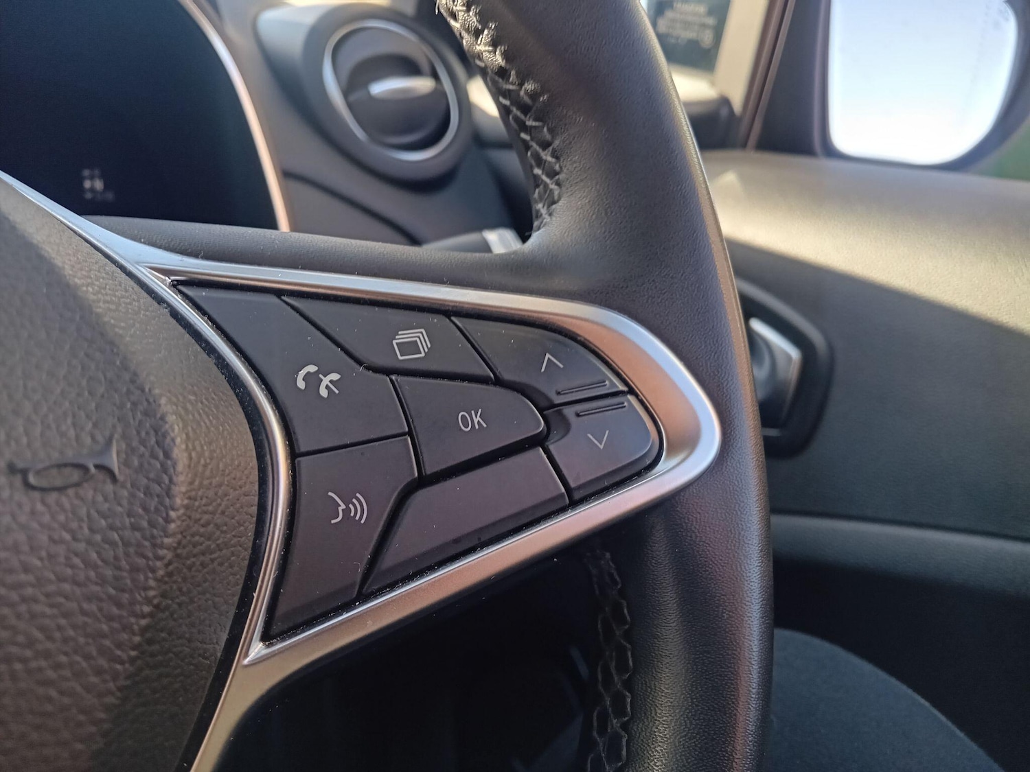 Used Renault Zoe 2020 for sale - 76936575: Photo 16