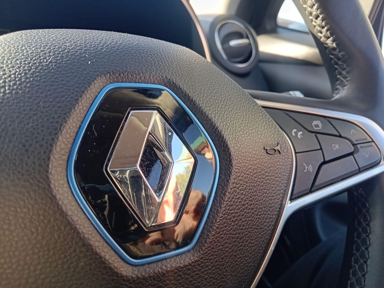 Used Renault Zoe 2020 for sale - 76936575: Photo 17