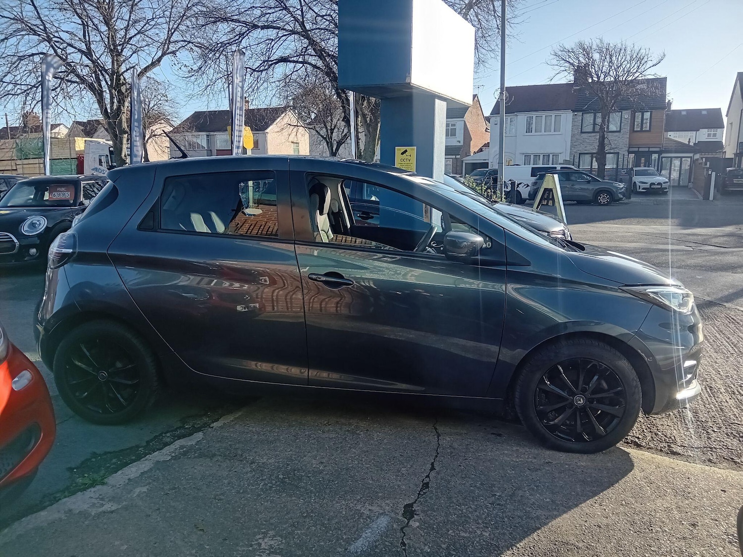 Used Renault Zoe 2020 for sale - 76936575: Photo 9