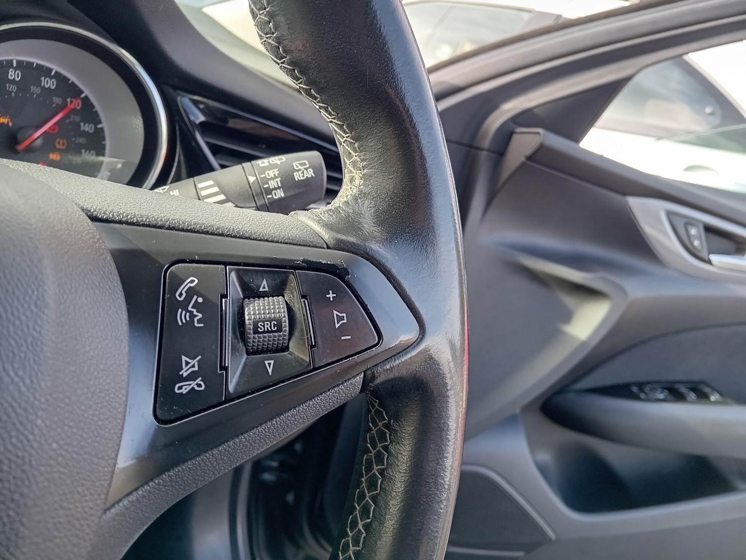 Used Vauxhall Insignia 2018 for sale - 76360172: Photo 29