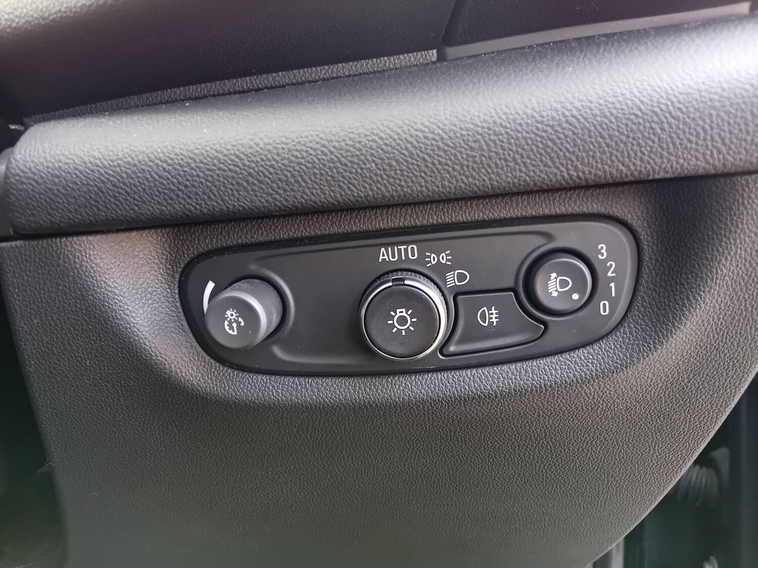 Used Vauxhall Insignia 2018 for sale - 76360172: Photo 43