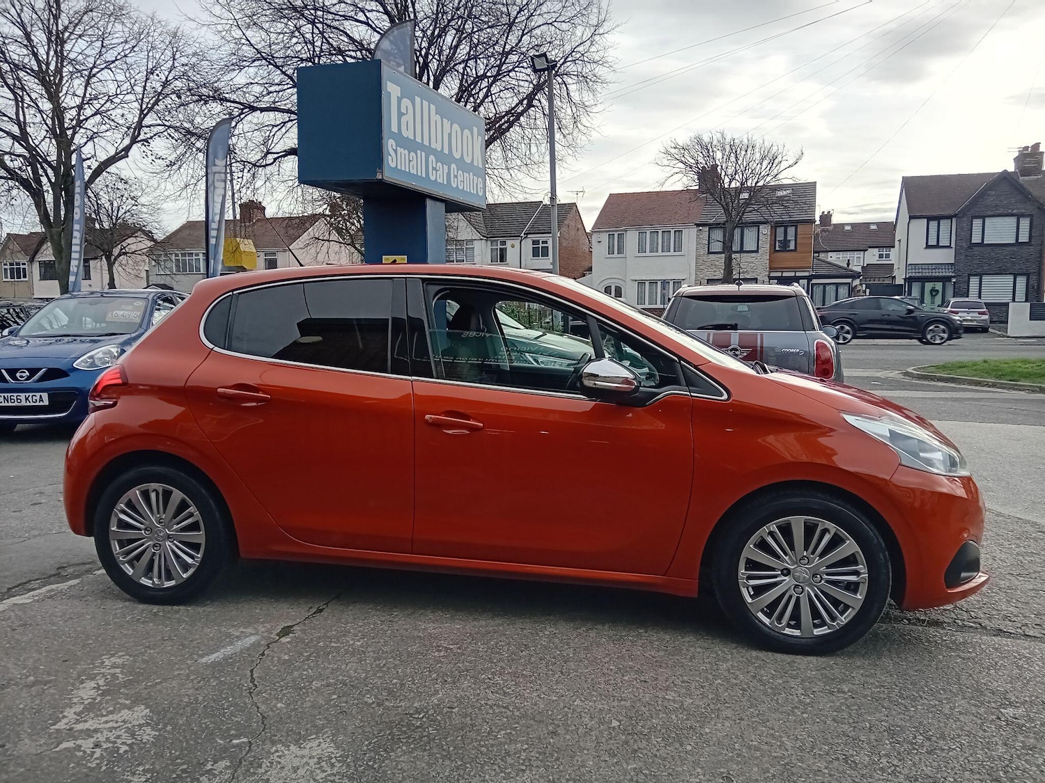 Used Peugeot 208 2017 for sale - 76702010: Photo 11