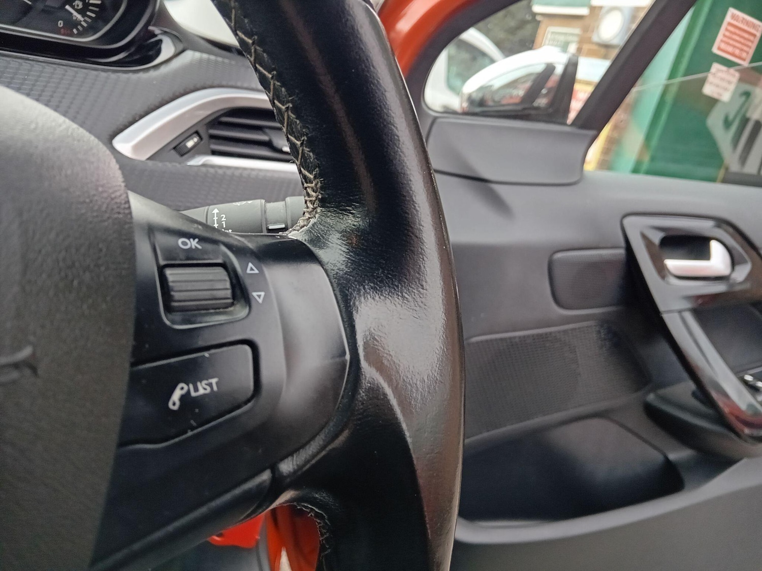 Used Peugeot 208 2017 for sale - 76702010: Photo 19