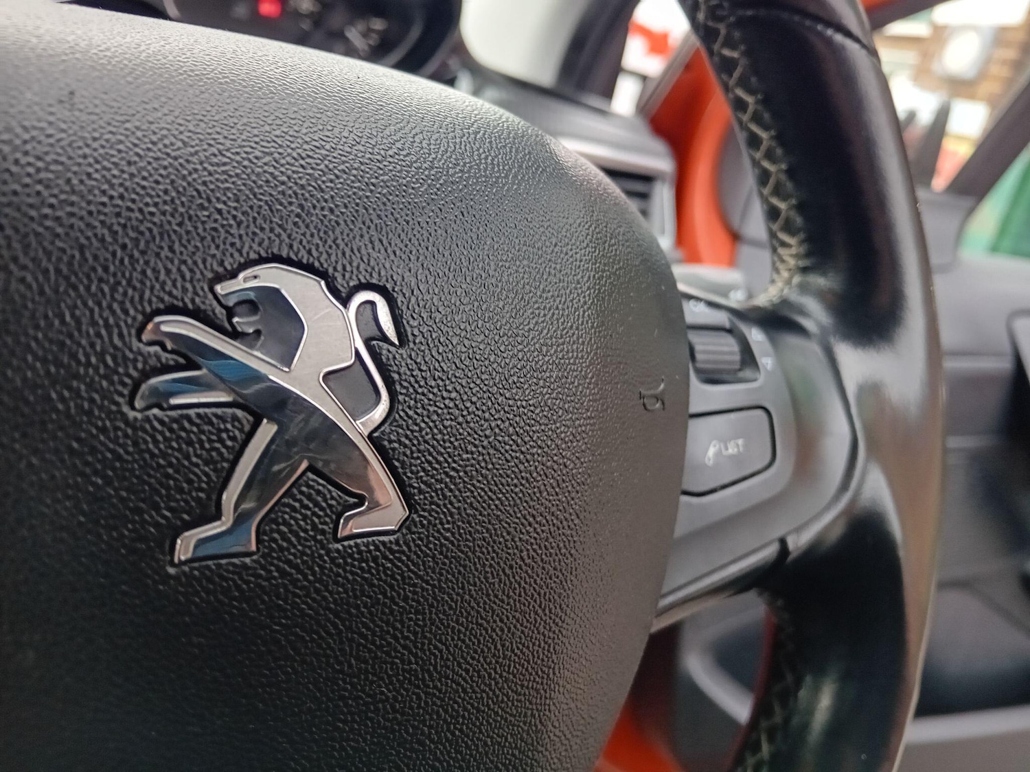 Used Peugeot 208 2017 for sale - 76702010: Photo 20