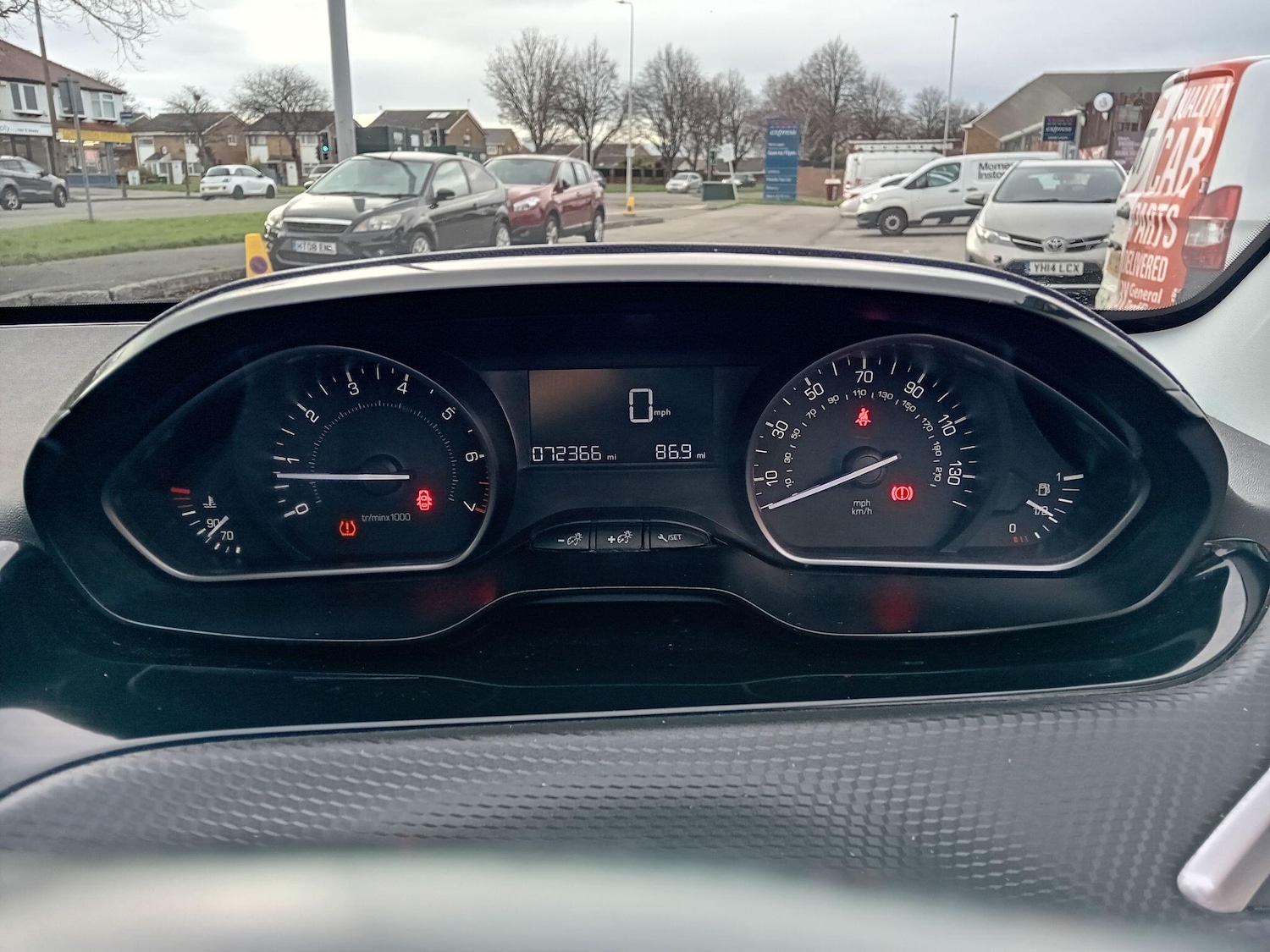 Used Peugeot 208 2017 for sale - 76702010: Photo 28