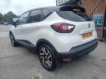 Used Renault Captur 2018 for sale - 79553972: Photo