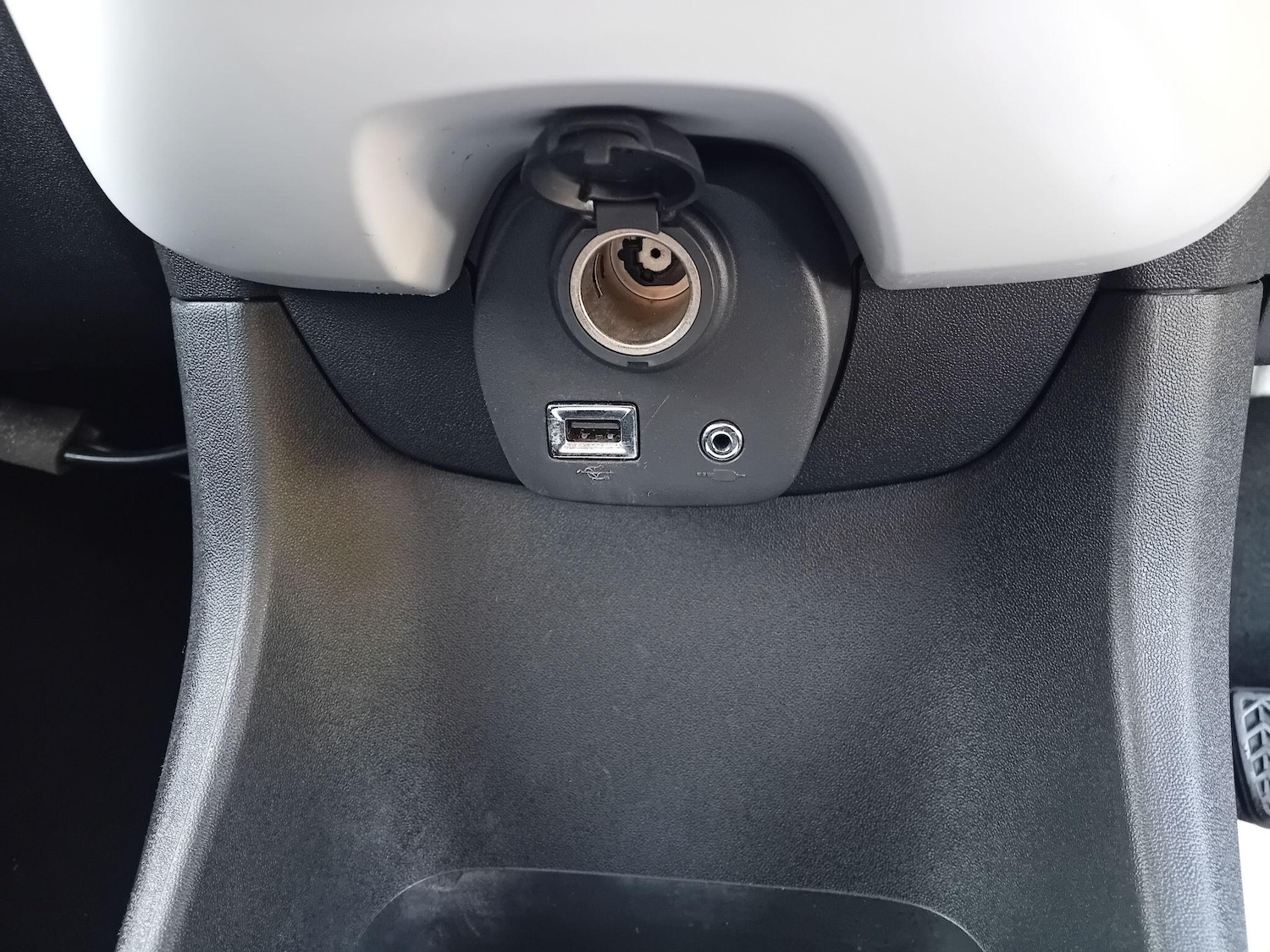 Used Toyota AYGO 2015 for sale - 76850185: Photo 20