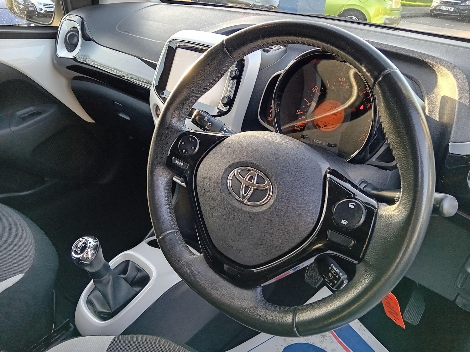 Used Toyota AYGO 2015 for sale - 76850185: Photo 30