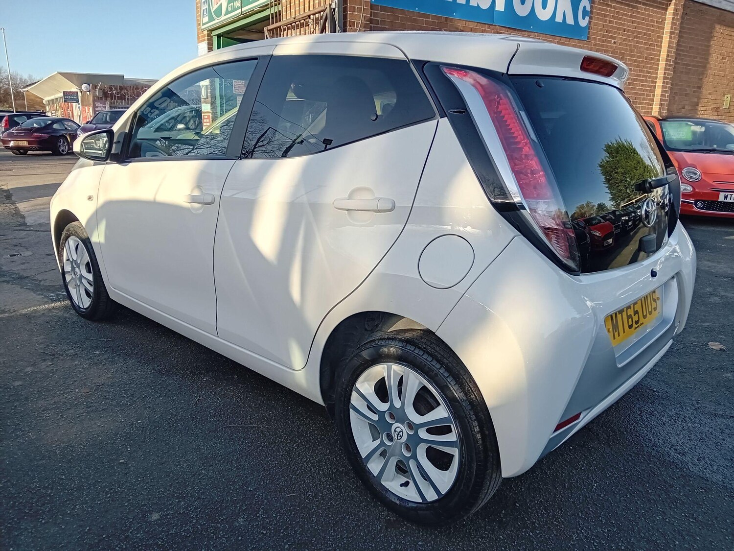 Used Toyota AYGO 2015 for sale - 76850185: Photo 6