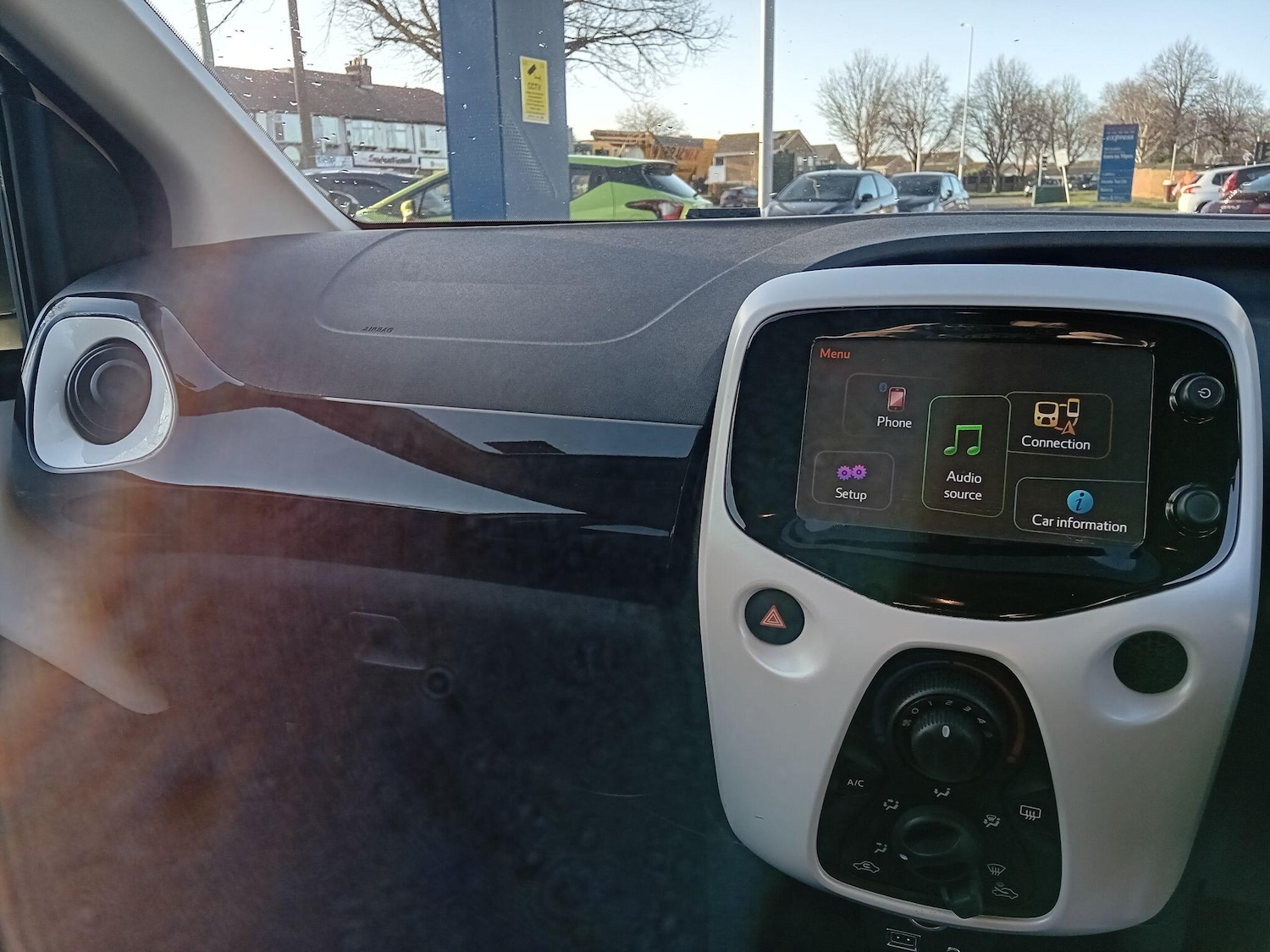 Used Toyota AYGO 2015 for sale - 76850185: Photo 9