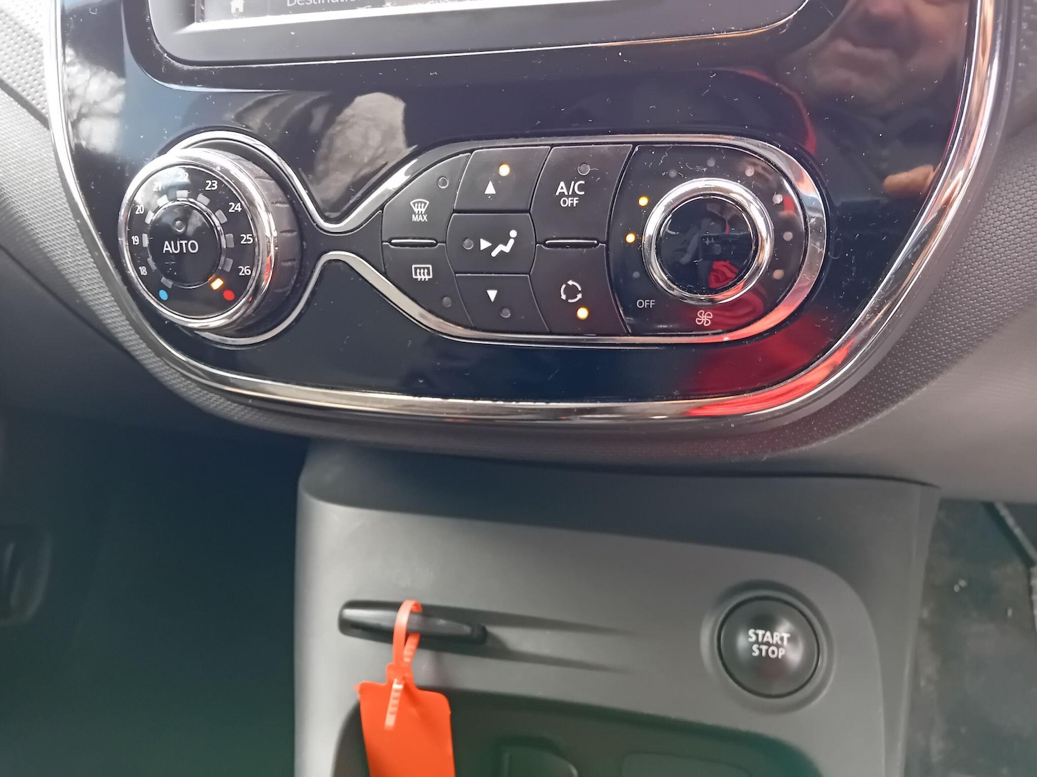 Used Renault Captur 2016 for sale - 77783773: Photo 30