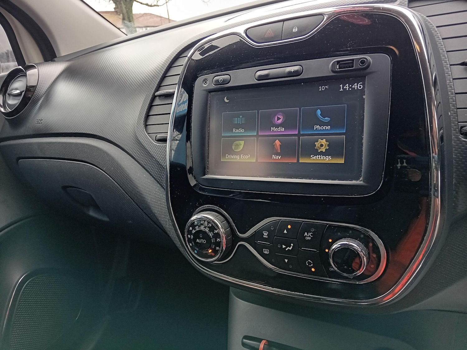 Used Renault Captur 2016 for sale - 77783773: Photo 32