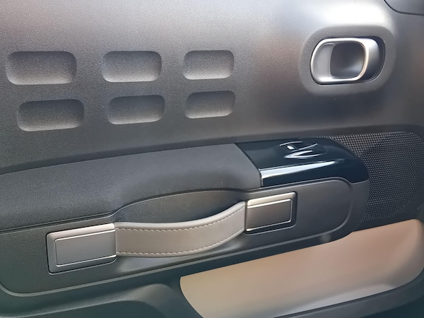 Used Citroen C3 2018 for sale - 76226192: Photo 38