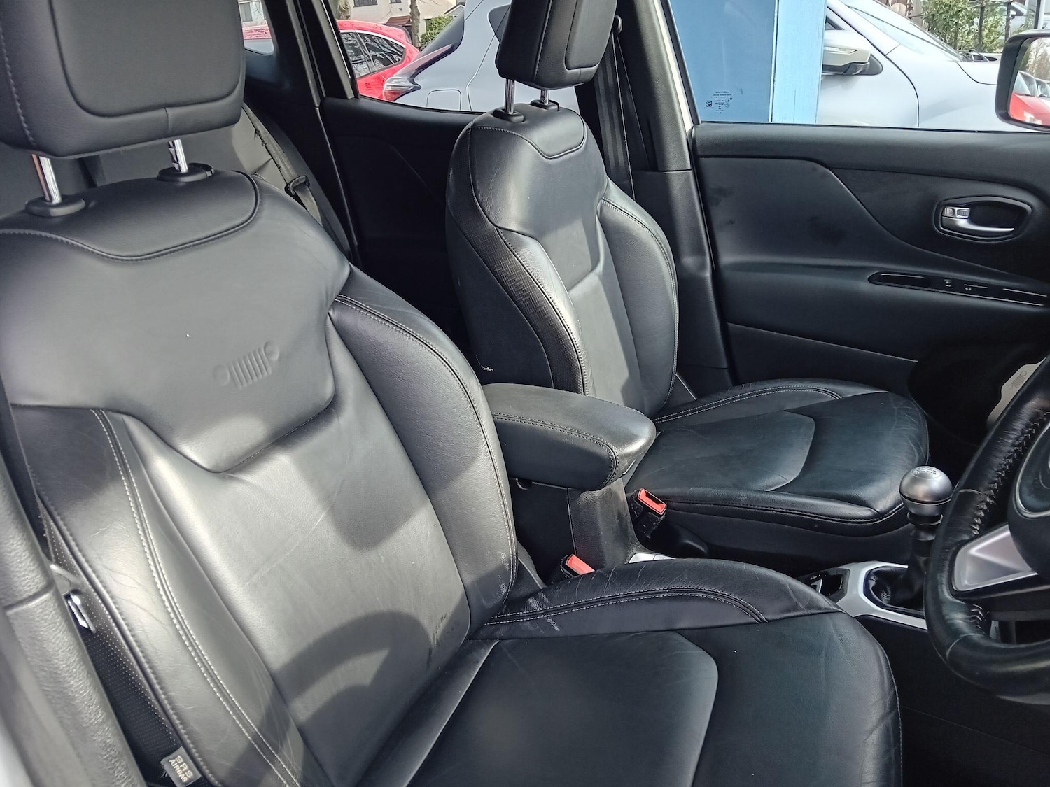 Used Jeep Renegade 2016 for sale - 77969999: Photo 17