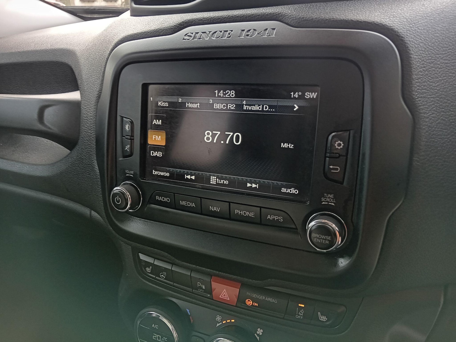 Used Jeep Renegade 2016 for sale - 77969999: Photo 26