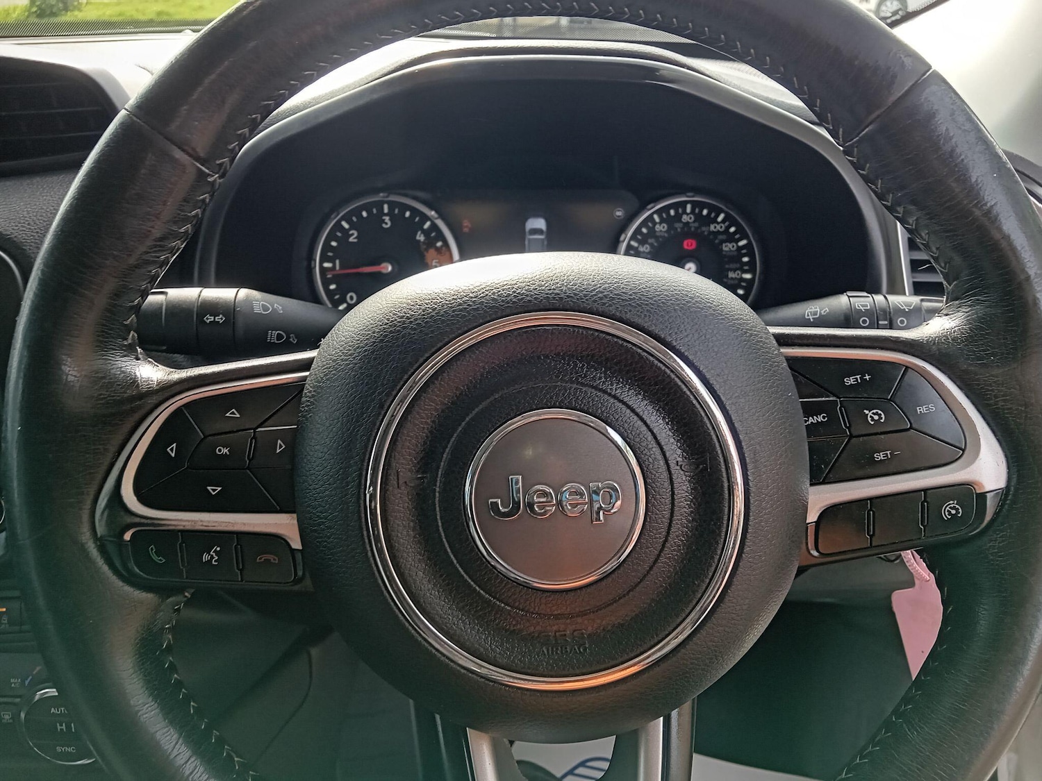 Used Jeep Renegade 2016 for sale - 77969999: Photo 29