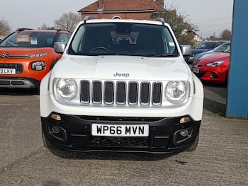Used Jeep Renegade 2016 for sale - 77969999: Photo