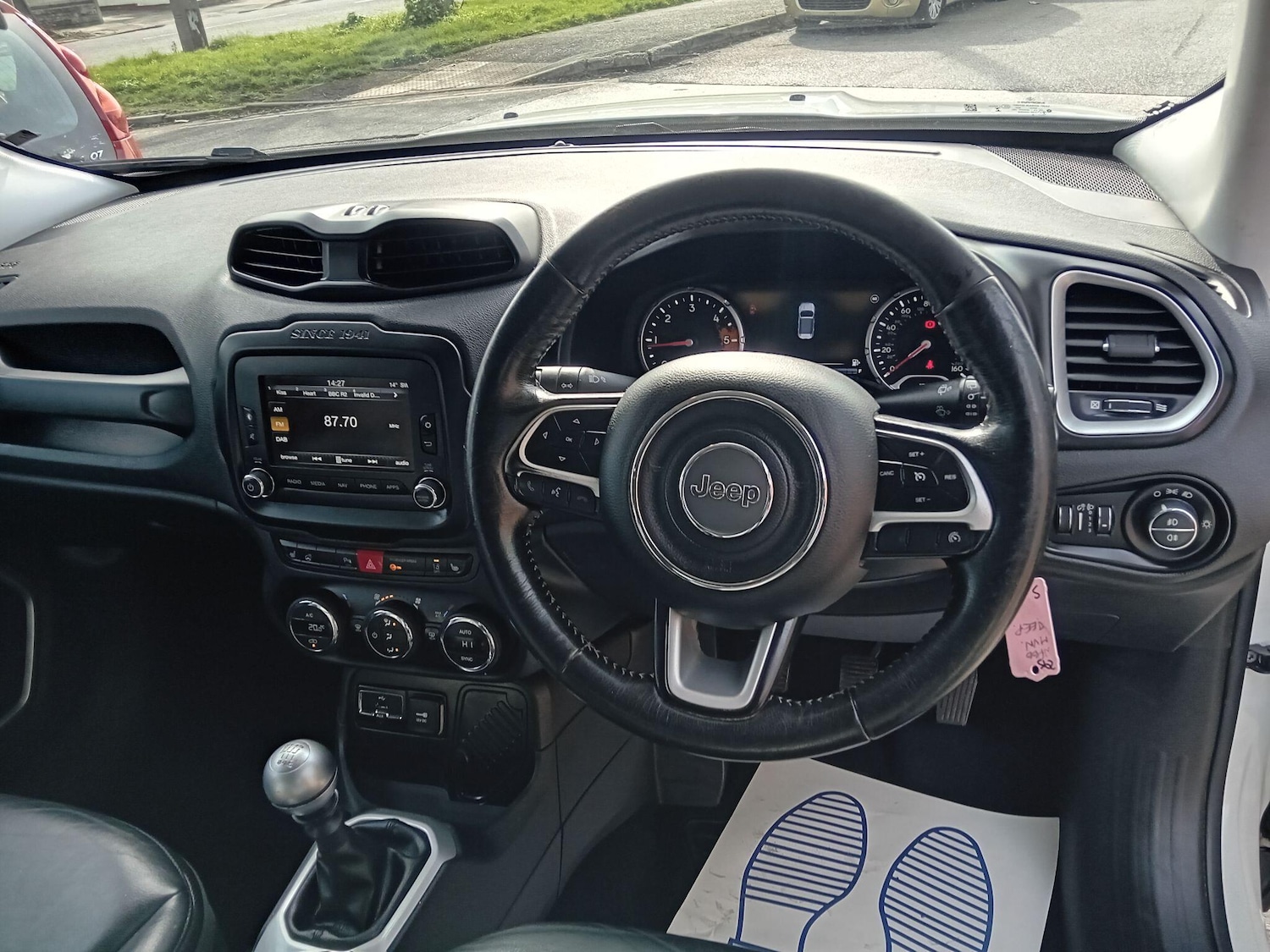 Used Jeep Renegade 2016 for sale - 77969999: Photo 40