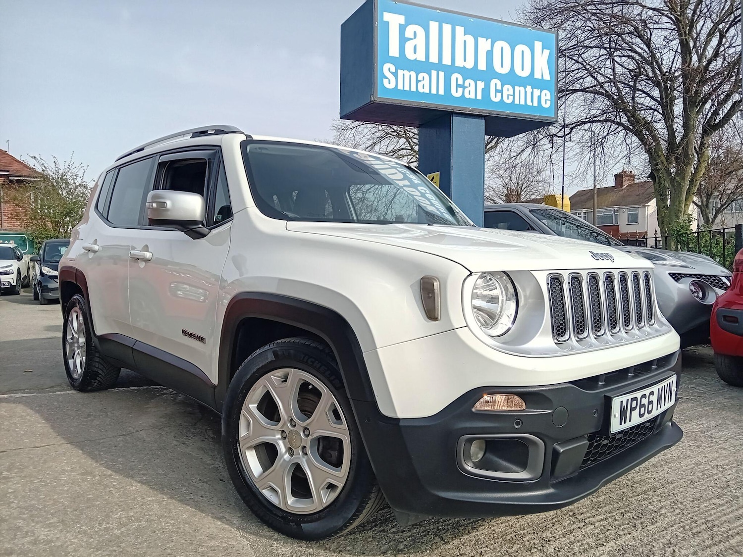 Used Jeep Renegade 2016 for sale - 77969999: Photo 6