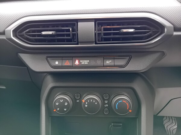 Used Dacia Sandero 2021 for sale - 76121903: Photo 32
