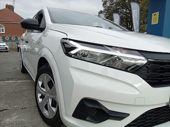 Used Dacia Sandero 2021 for sale - 76121903: Photo 3