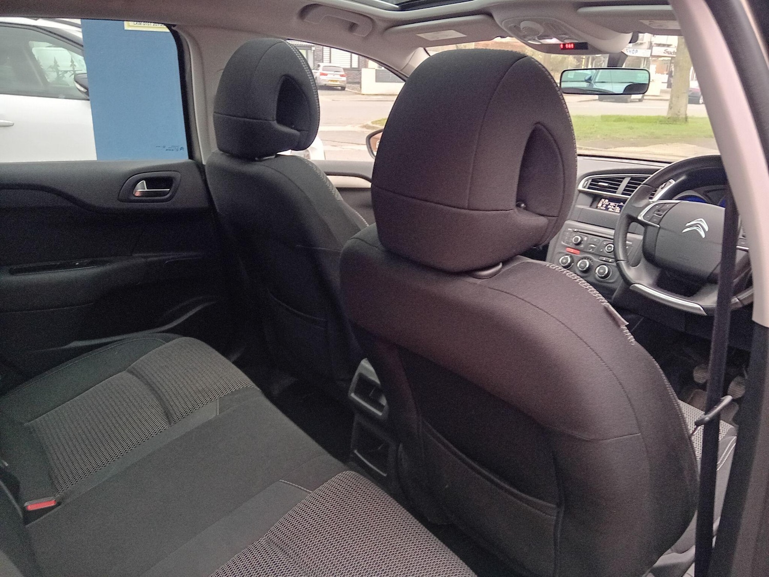 Used Citroen C4 2015 for sale - 77632901: Photo 27