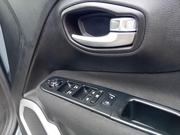 Used Jeep Renegade 2016 for sale - 76002421: Photo 23