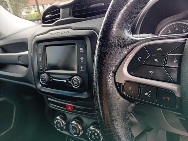 Used Jeep Renegade 2016 for sale - 76002421: Photo 28