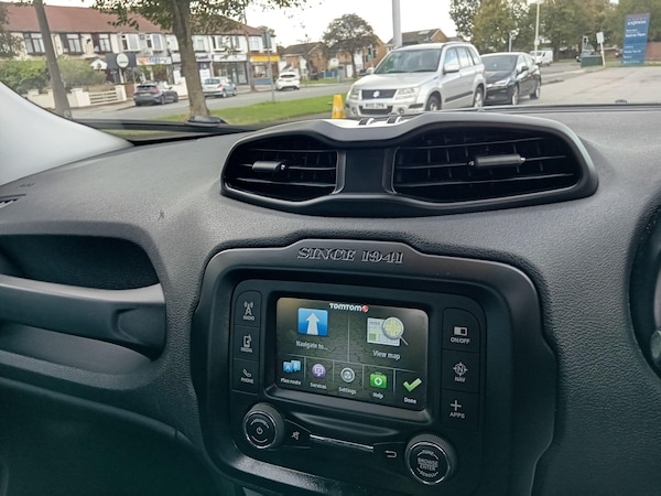 Used Jeep Renegade 2016 for sale - 76002421: Photo 30