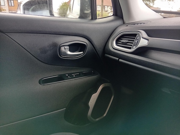 Used Jeep Renegade 2016 for sale - 76002421: Photo 34