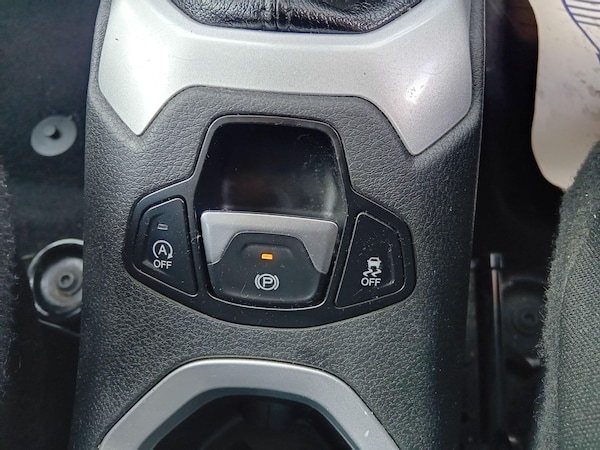 Used Jeep Renegade 2016 for sale - 76002421: Photo 35