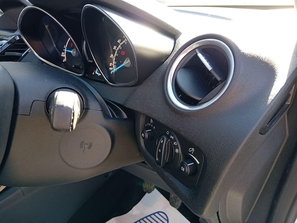 Used Ford Fiesta 2014 for sale - 76200112: Photo 27