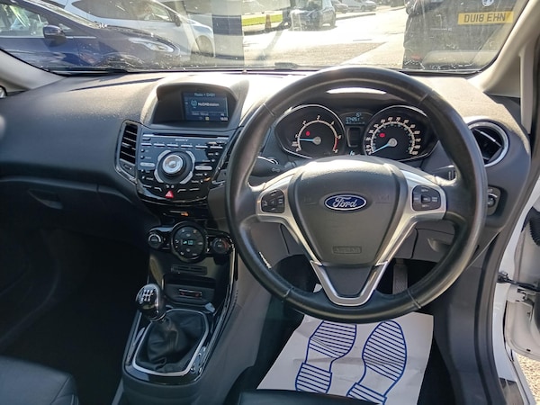 Used Ford Fiesta 2014 for sale - 76200112: Photo 32