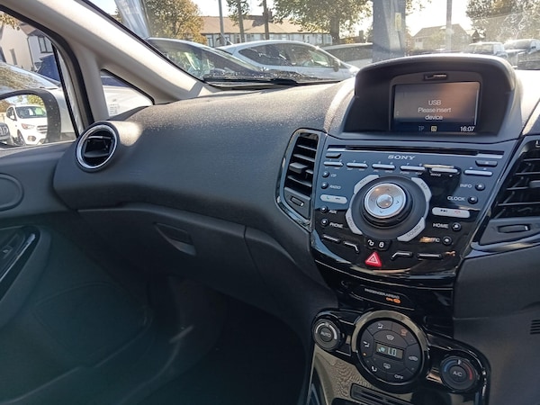 Used Ford Fiesta 2014 for sale - 76200112: Photo 42