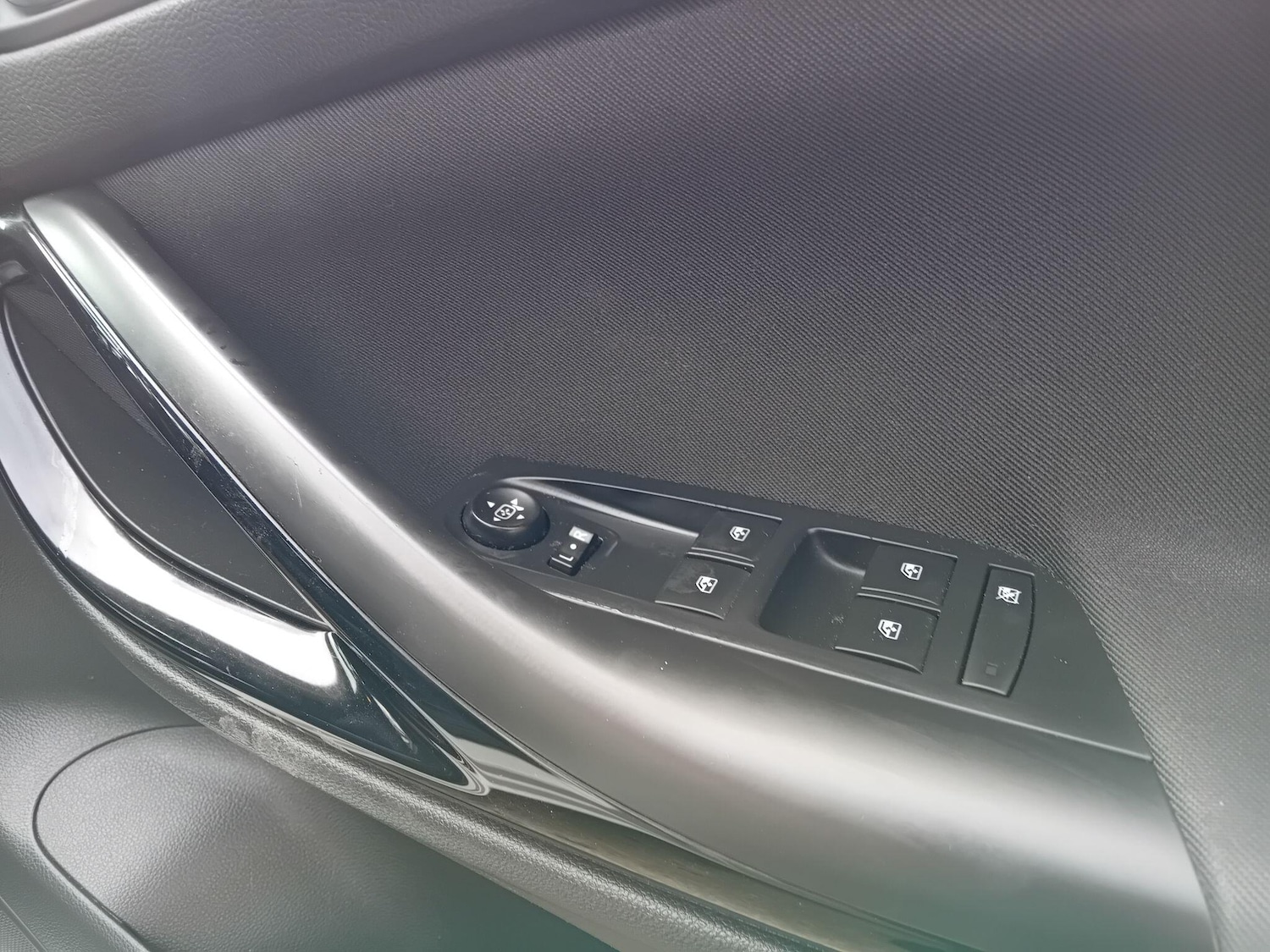 Used Vauxhall Astra 2017 for sale - 77784103: Photo 18