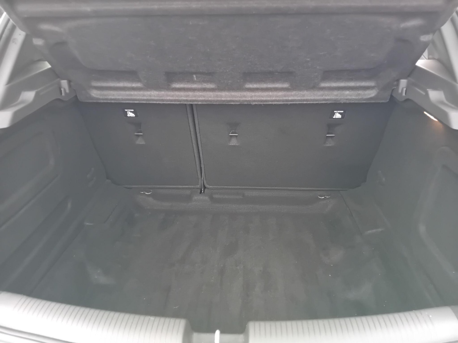 Used Vauxhall Astra 2017 for sale - 77784103: Photo 32